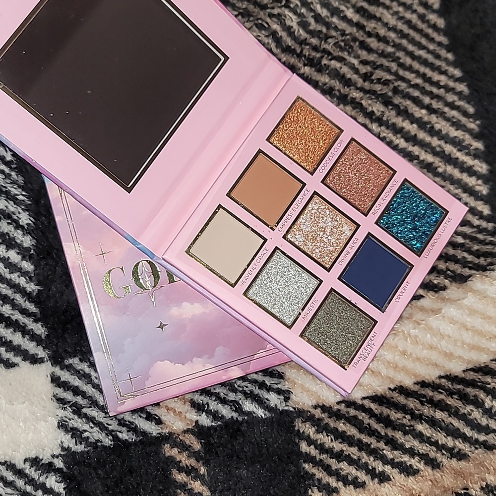 ELOISE Goddess Eye Shadow Pallet